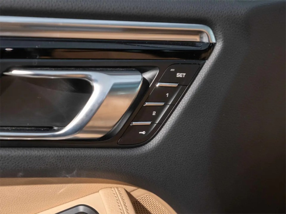Porsche Macan - foto 25