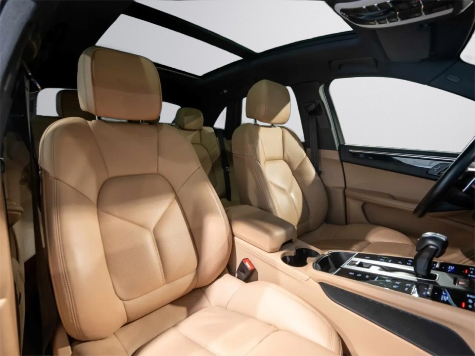 PORSCHE Macan 2023 — imagine 18