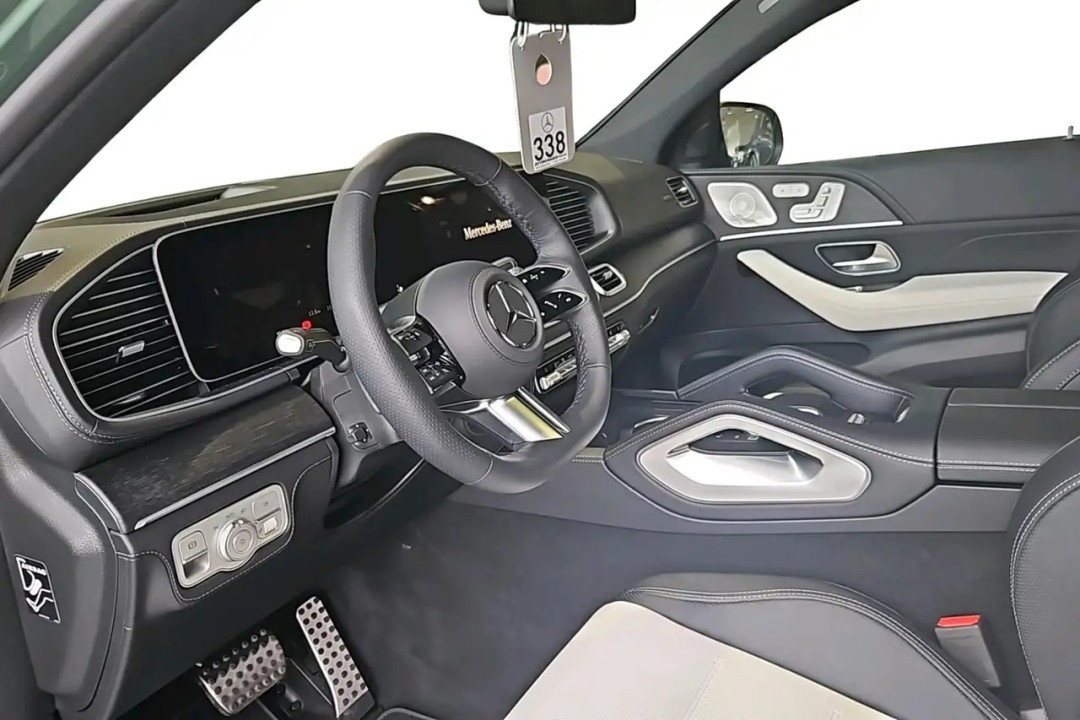 Mercedes-Benz GLE Coupé 400e 4MATIC AMG Line - foto 8