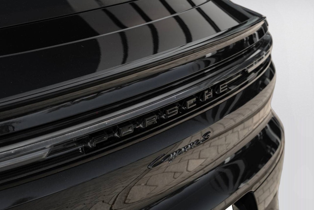 Porsche Cayenne Coupe S E-Hybrid - foto 24