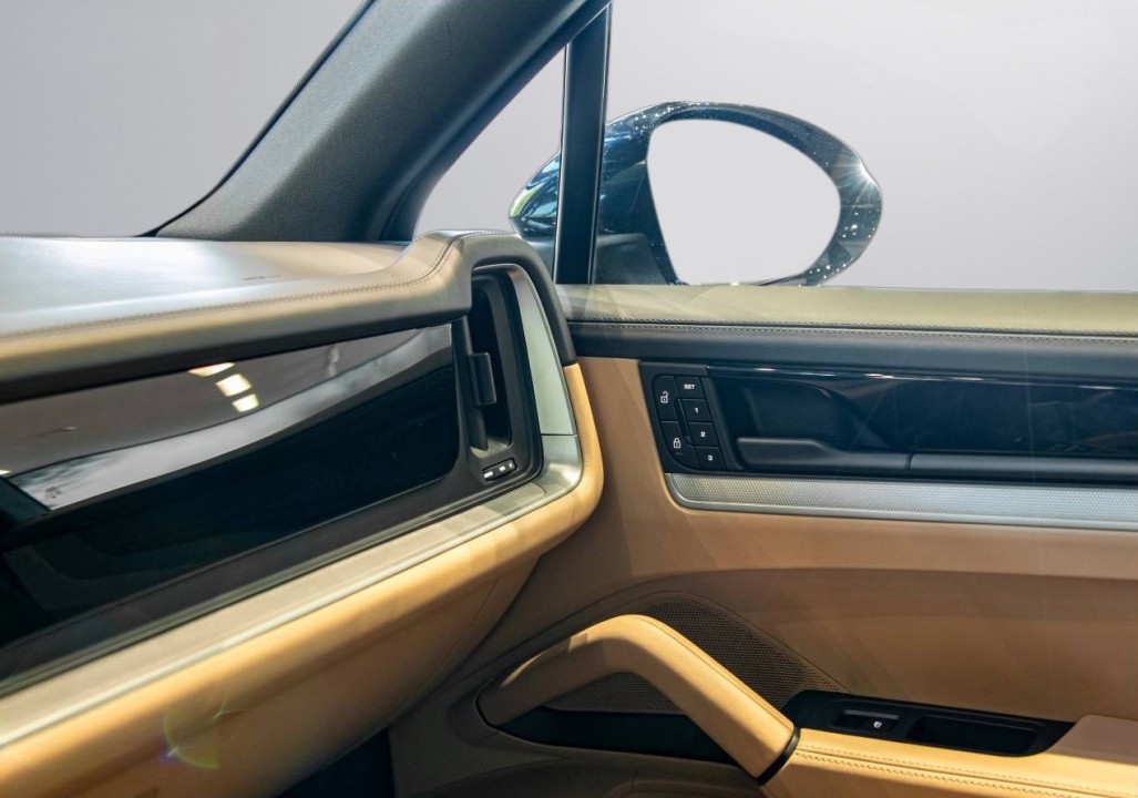 Porsche Cayenne S - foto 16