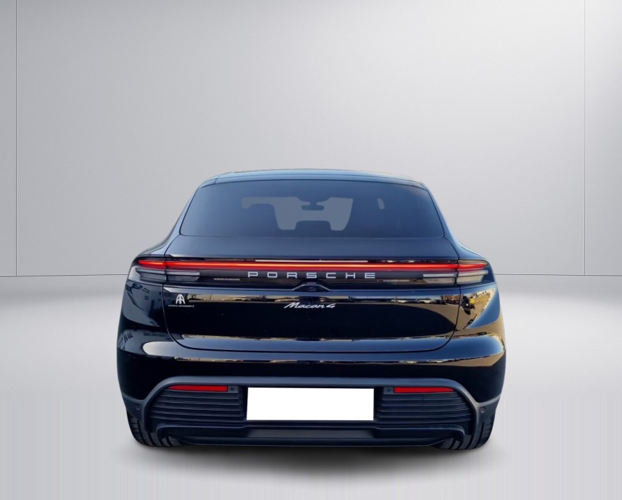 PORSCHE Macan 2024 — imagine 16