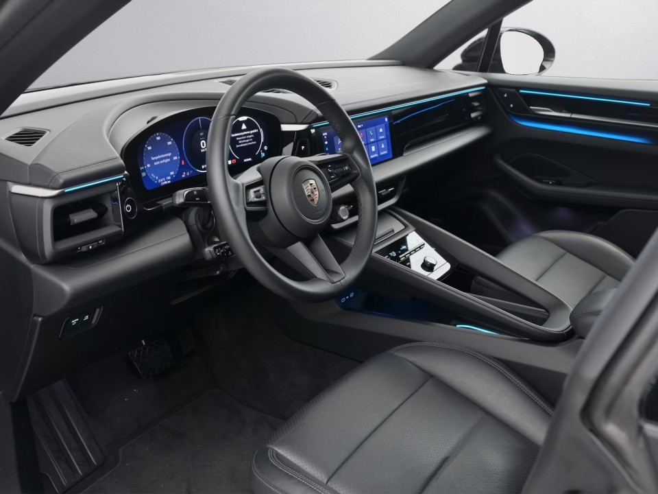 PORSCHE Macan 2024 — imagine 18