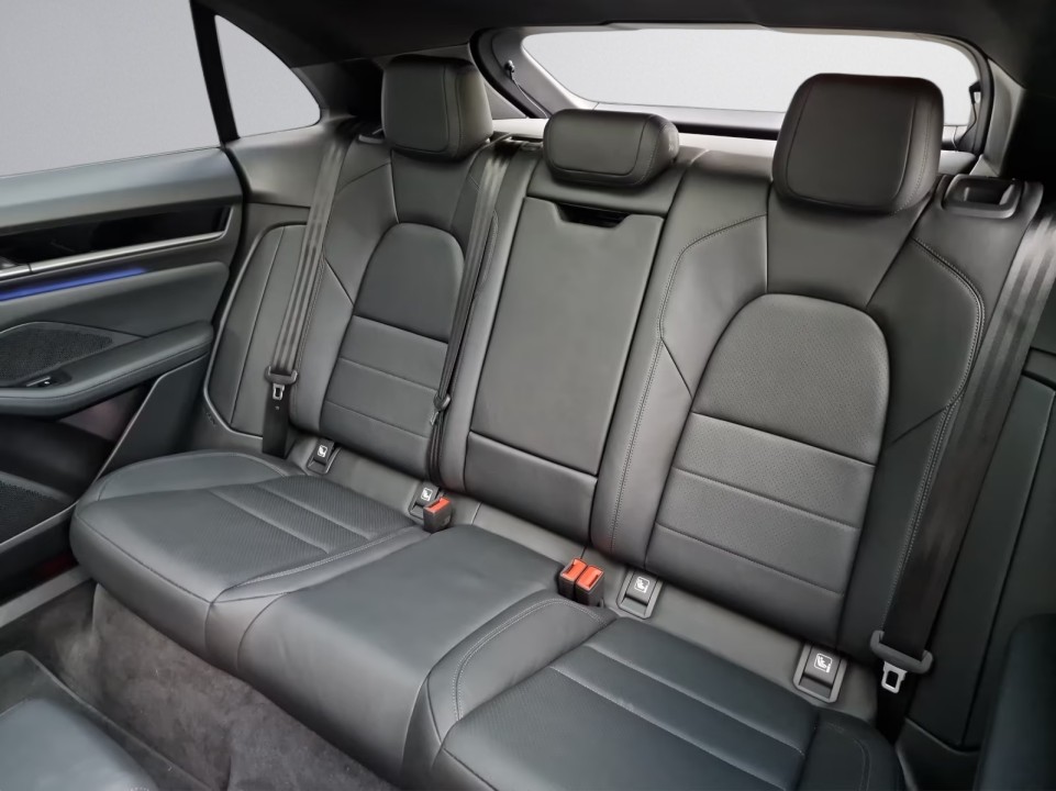 PORSCHE Macan 2024 — imagine 20