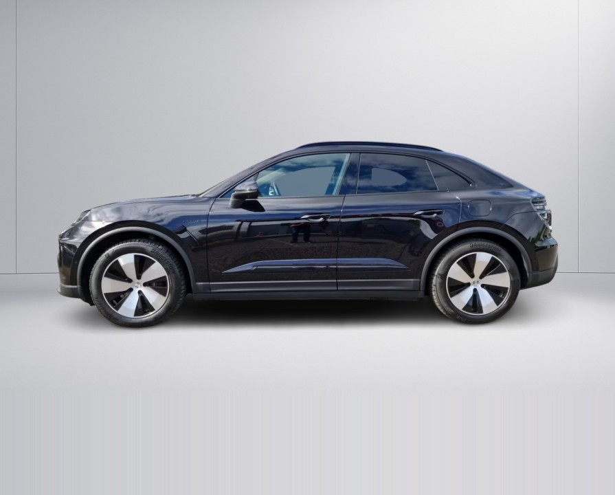 PORSCHE Macan 2024 — imagine 3