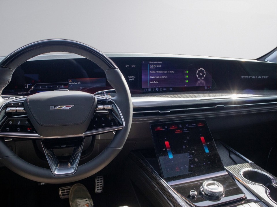 CADILLAC Escalade 2026 — imagine 18