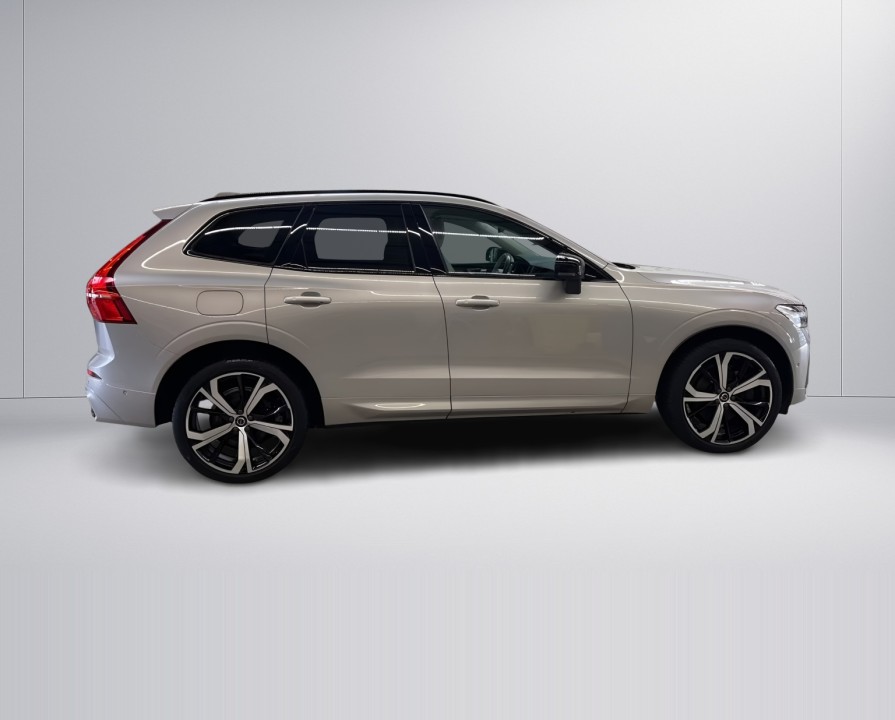 VOLVO XC60 2023 — imagine 5