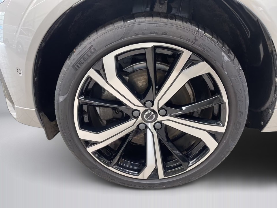 VOLVO XC60 2023 — imagine 19