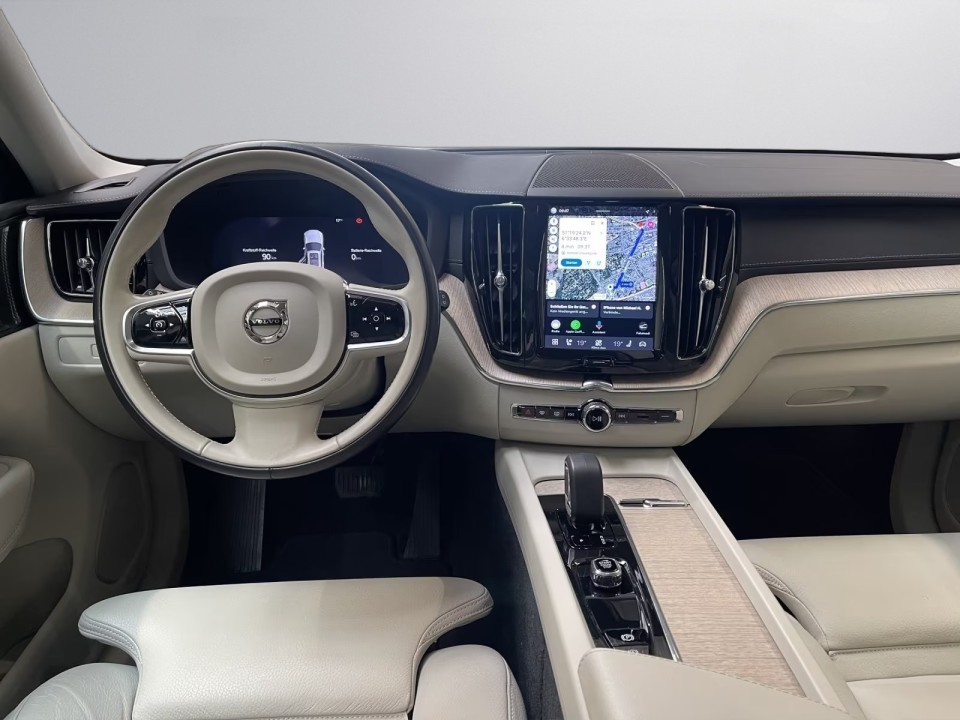 VOLVO XC60 2023 — imagine 17