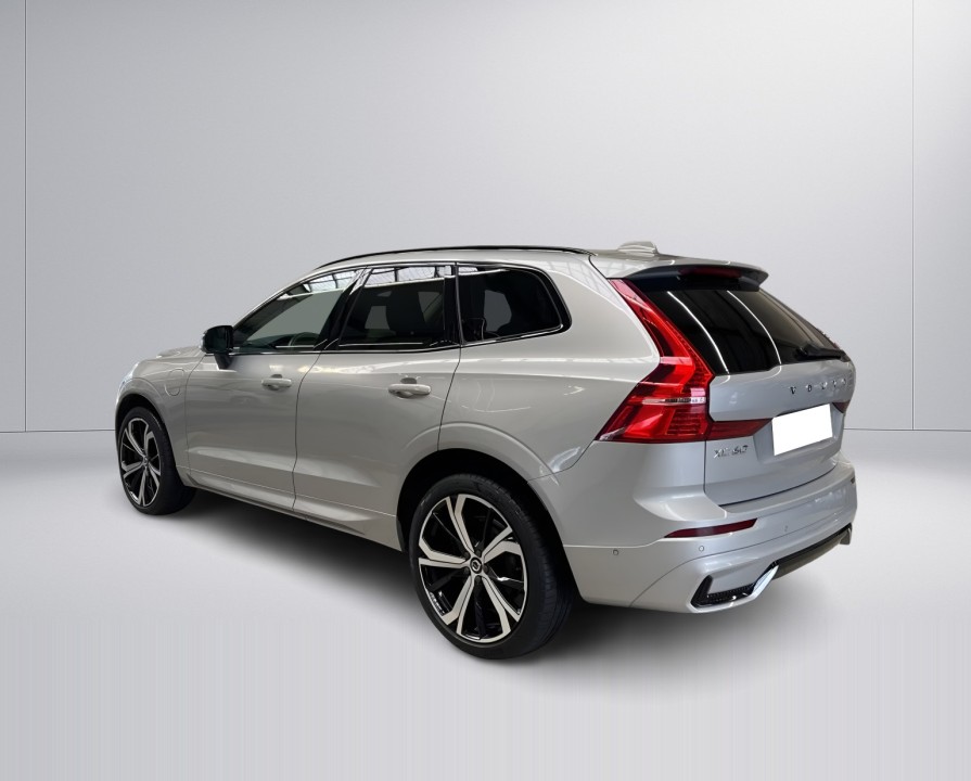 VOLVO XC60 2023 — imagine 3