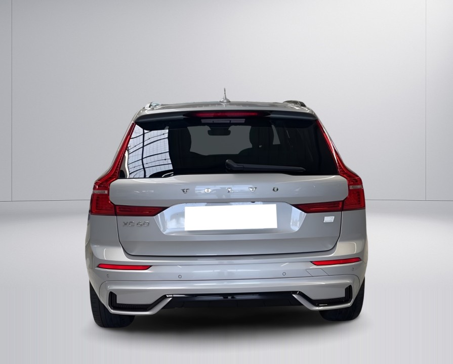 VOLVO XC60 2023 — imagine 4