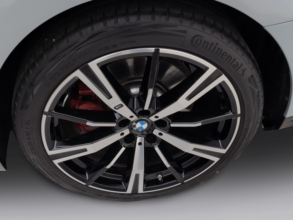 BMW 5 Series 2024 — imagine 16