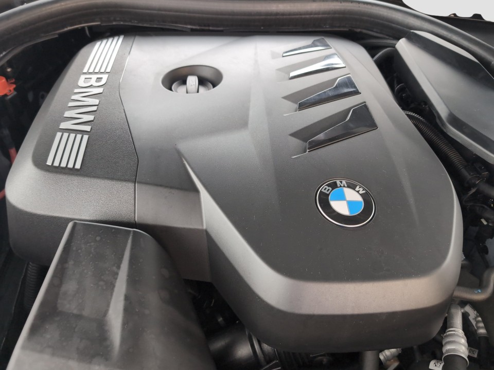 BMW Seria 5 520i M-Sport - foto 12