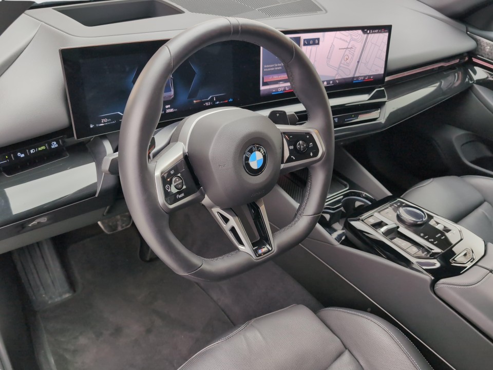 BMW Seria 5 520i M-Sport - foto 7