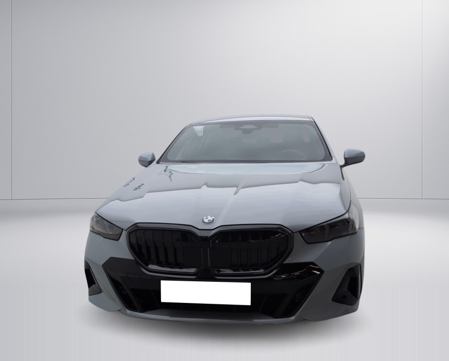 BMW 5 Series 2024 — imagine 2