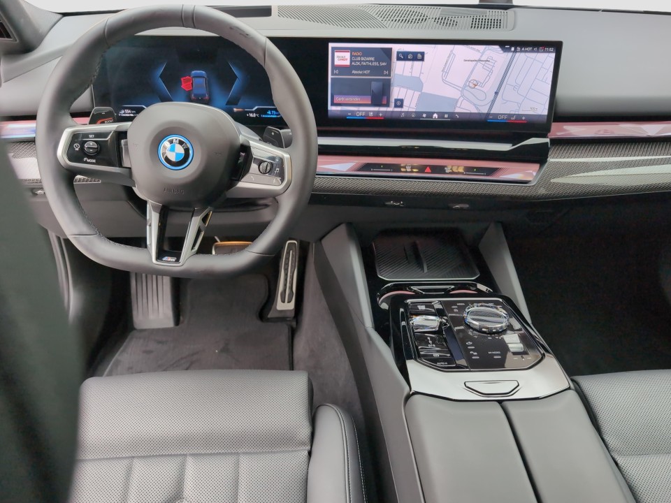 BMW Seria 5 550e xDrive M-Sport - foto 6