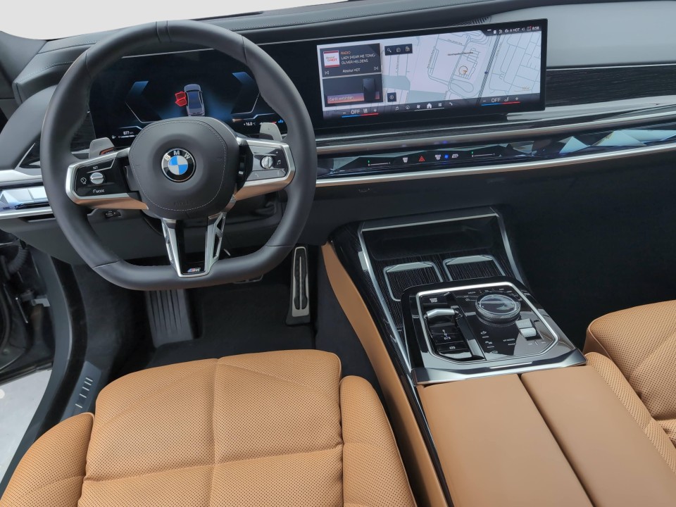 BMW Seria 7 740d xDrive M-Sport - foto 6