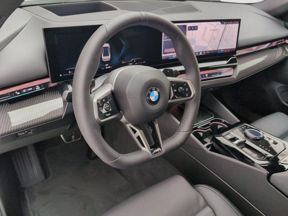 BMW 5 Series 2025 — imagine 15