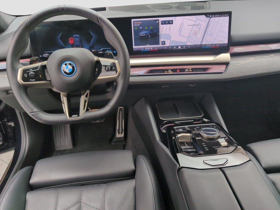 BMW 5 Series 2025 — imagine 18