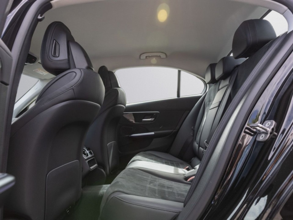Mercedes-Benz C 220d AMG Line - foto 18