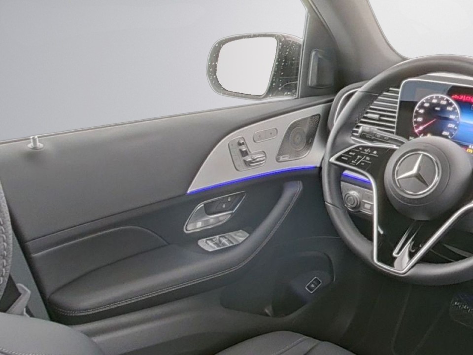 MERCEDES-BENZ GLE 2025 — imagine 18