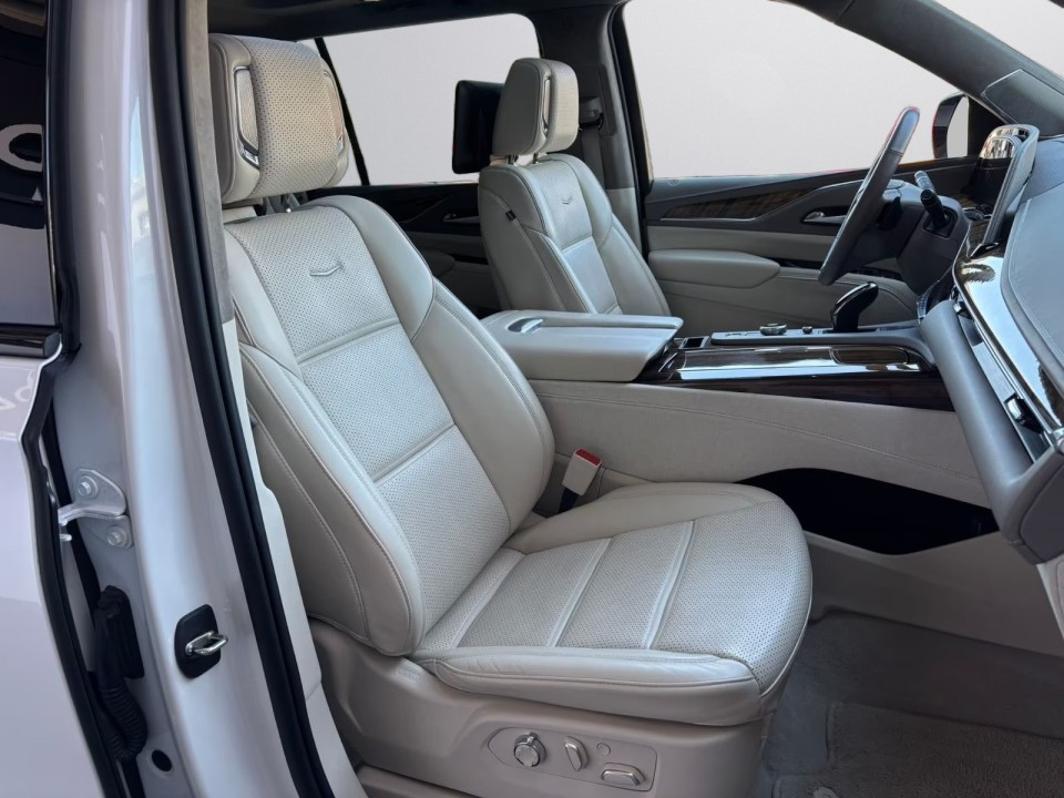 CADILLAC Escalade 2023 — imagine 20