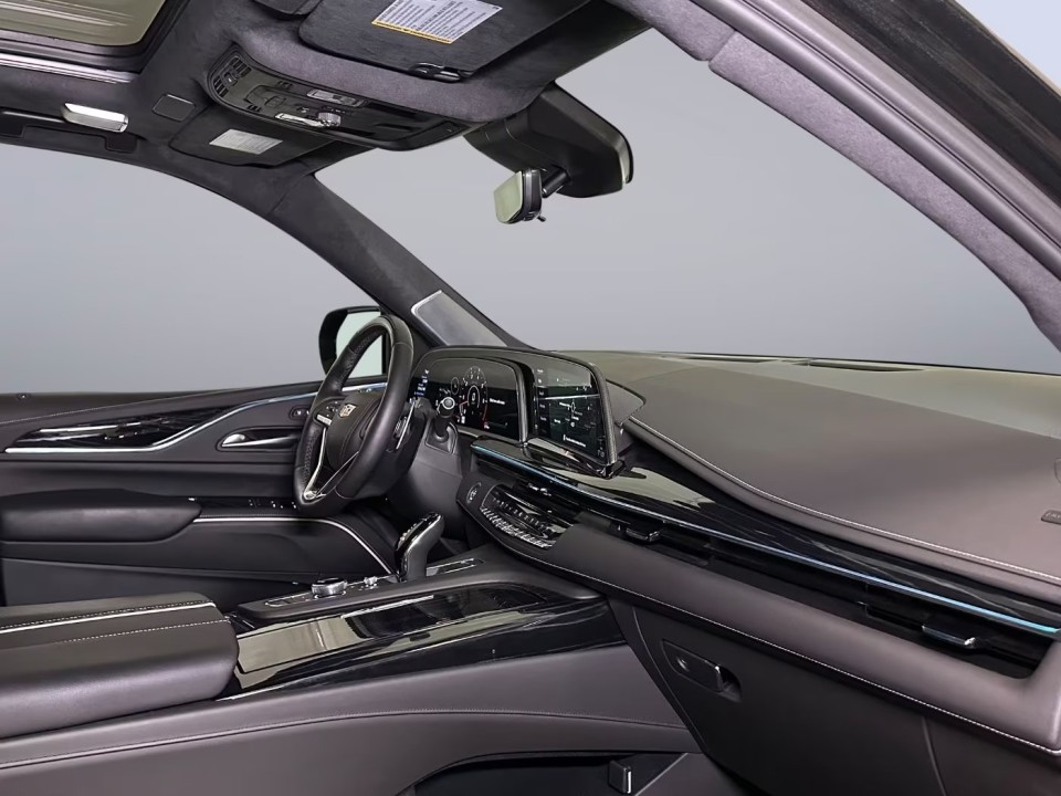 CADILLAC Escalade 2024 — imagine 19