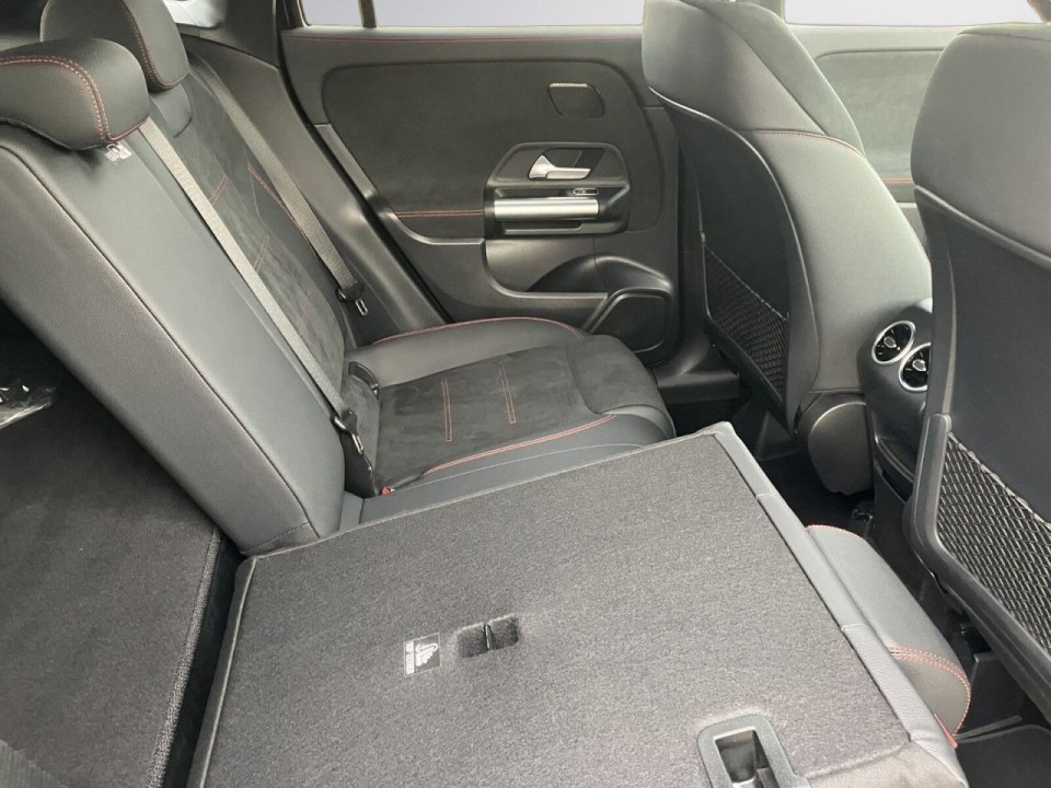 MERCEDES-BENZ GLA 2024 — imagine 19