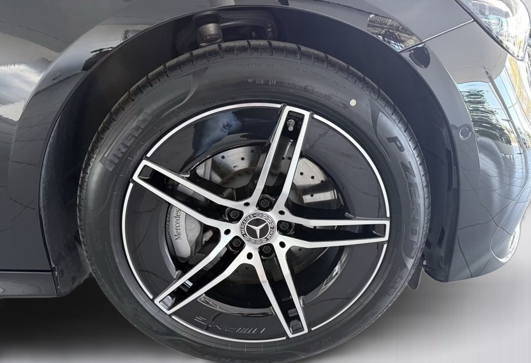 Mercedes-Benz E 300e AMG Line - foto 15