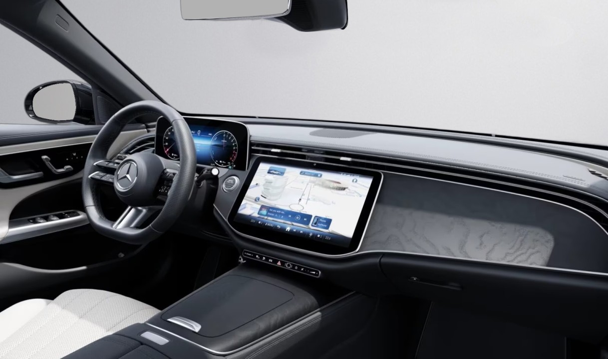 MERCEDES-BENZ E-Class 2025 — imagine 18