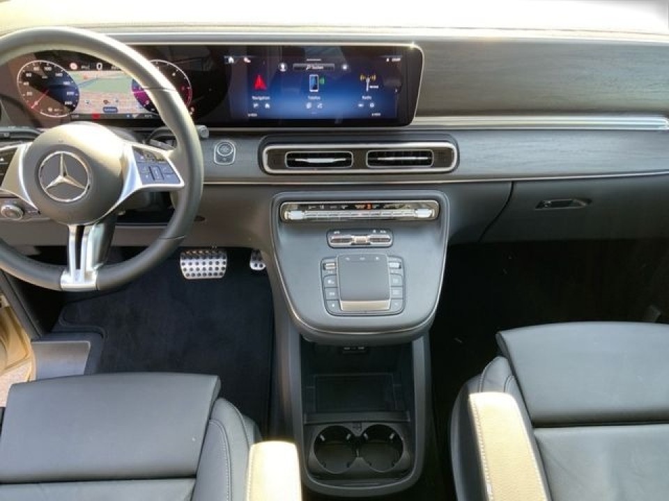 Mercedes-Benz V 300 4MATIC+ - foto 15