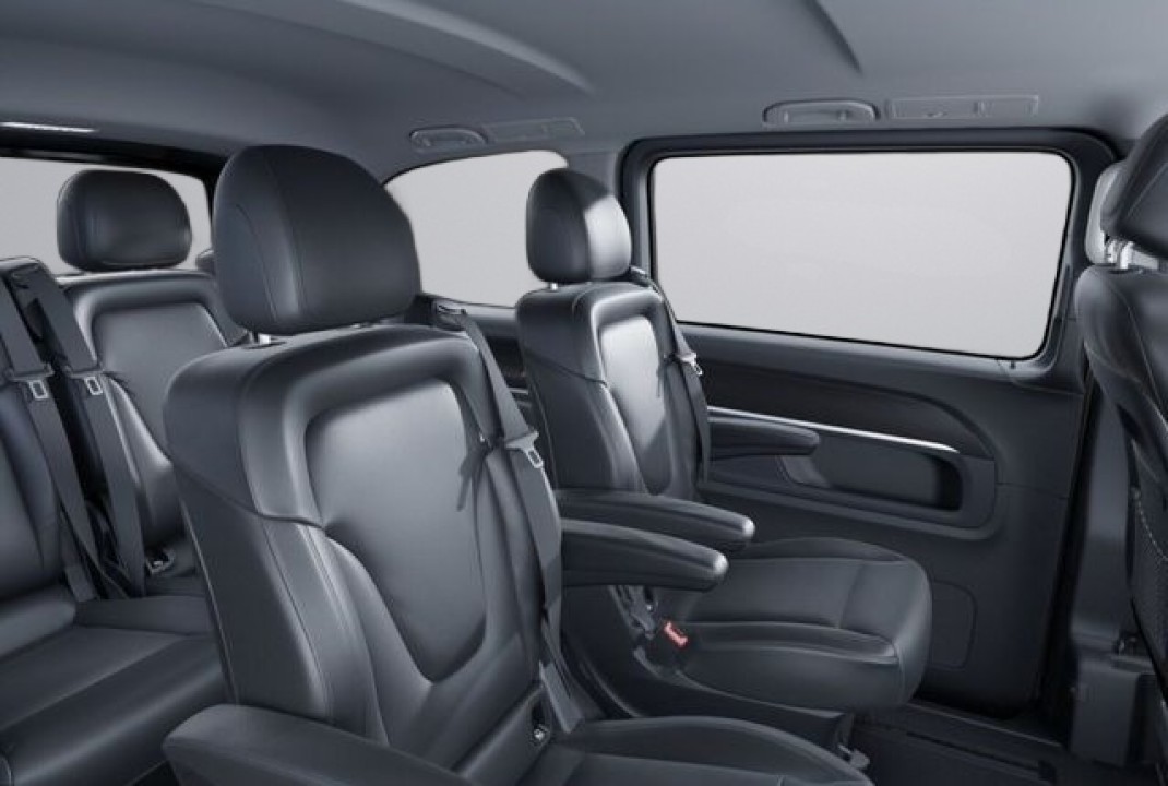 Mercedes-Benz V 300 4MATIC+ - foto 22