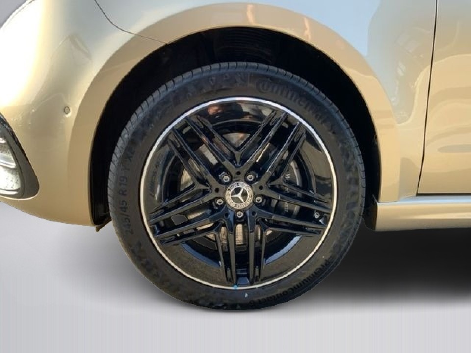 Mercedes-Benz V 300 4MATIC+ - foto 27