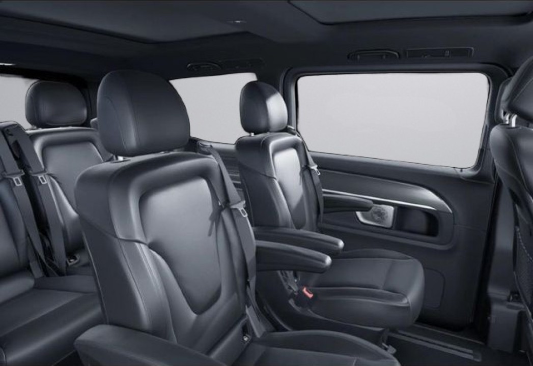 Mercedes-Benz V 300d 4MATIC+ AMG - foto 12