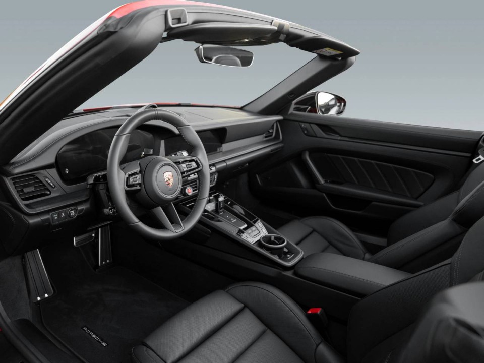 Porsche 911 Carrera 4 GTS - foto 7