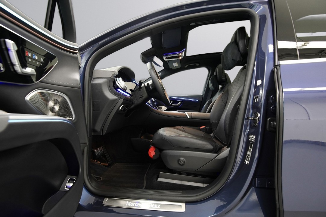 MERCEDES-BENZ EQS 2025 — imagine 20