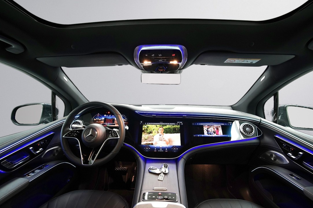 MERCEDES-BENZ EQS 2025 — imagine 18