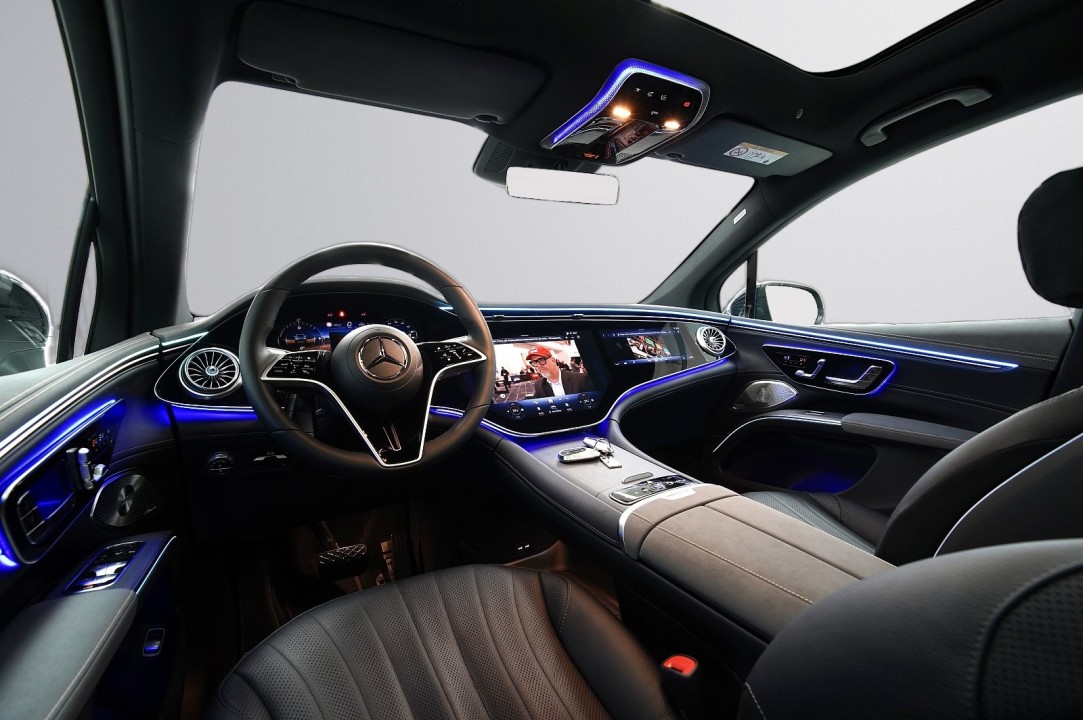 MERCEDES-BENZ EQS 2025 — imagine 17