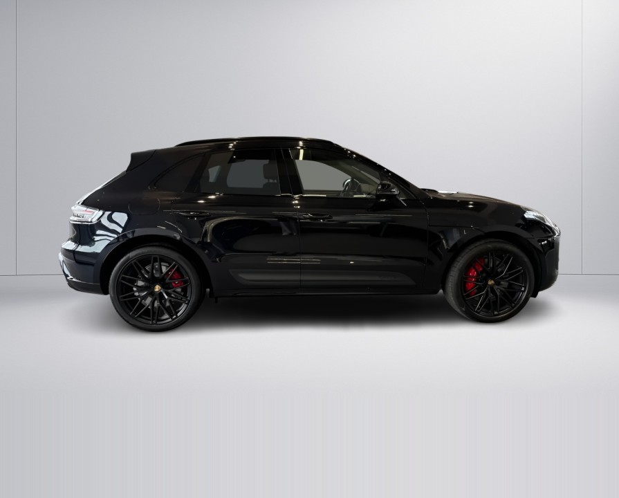PORSCHE Macan 2023 — imagine 2