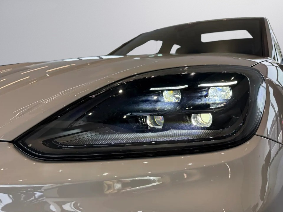 Porsche Cayenne E-Hybrid Black Edition - foto 25