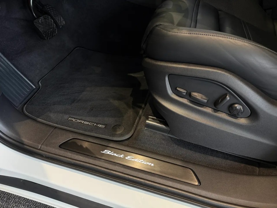 Porsche Cayenne E-Hybrid Black Edition - foto 22