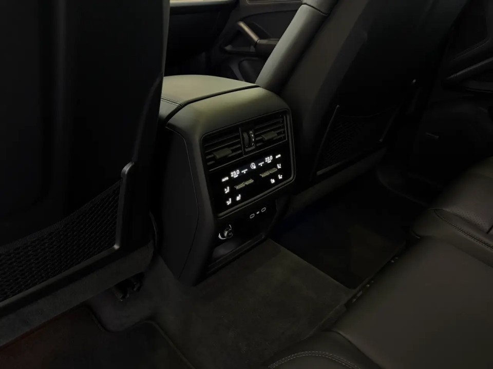 Porsche Cayenne E-Hybrid Black Edition - foto 15