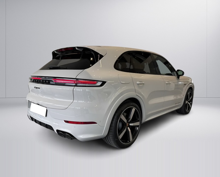 PORSCHE Cayenne 2025 — imagine 3
