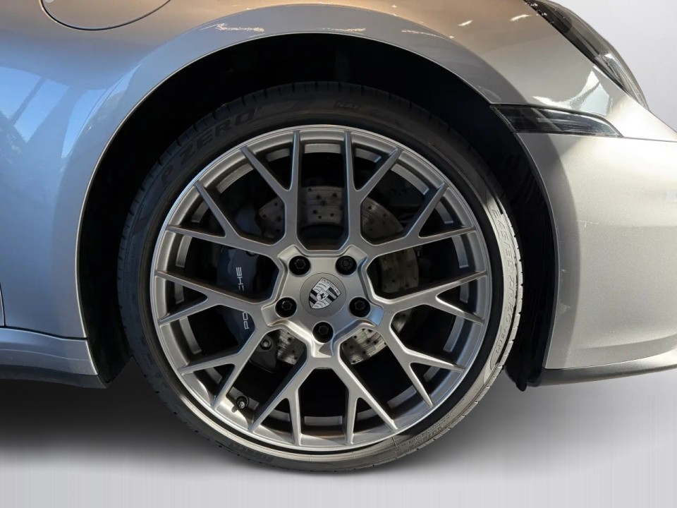Porsche 911 Carrera - foto 19