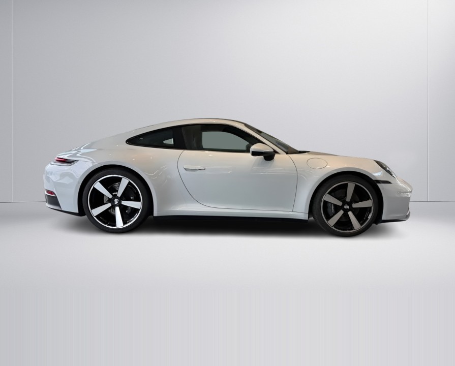 PORSCHE 911 2024 — imagine 2