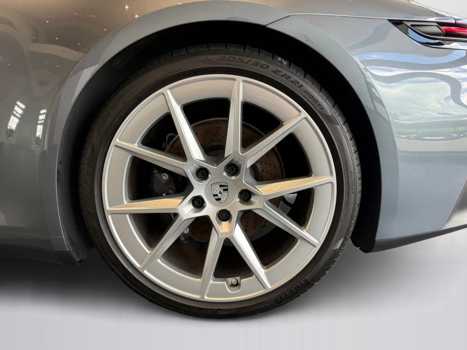 Porsche 911 Carrera - foto 24