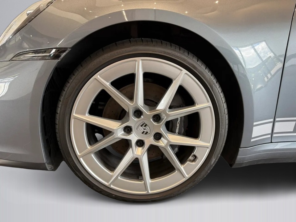 Porsche 911 Carrera - foto 22