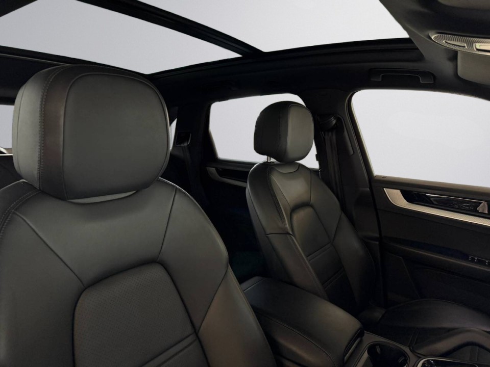 PORSCHE Cayenne 2024 — imagine 19