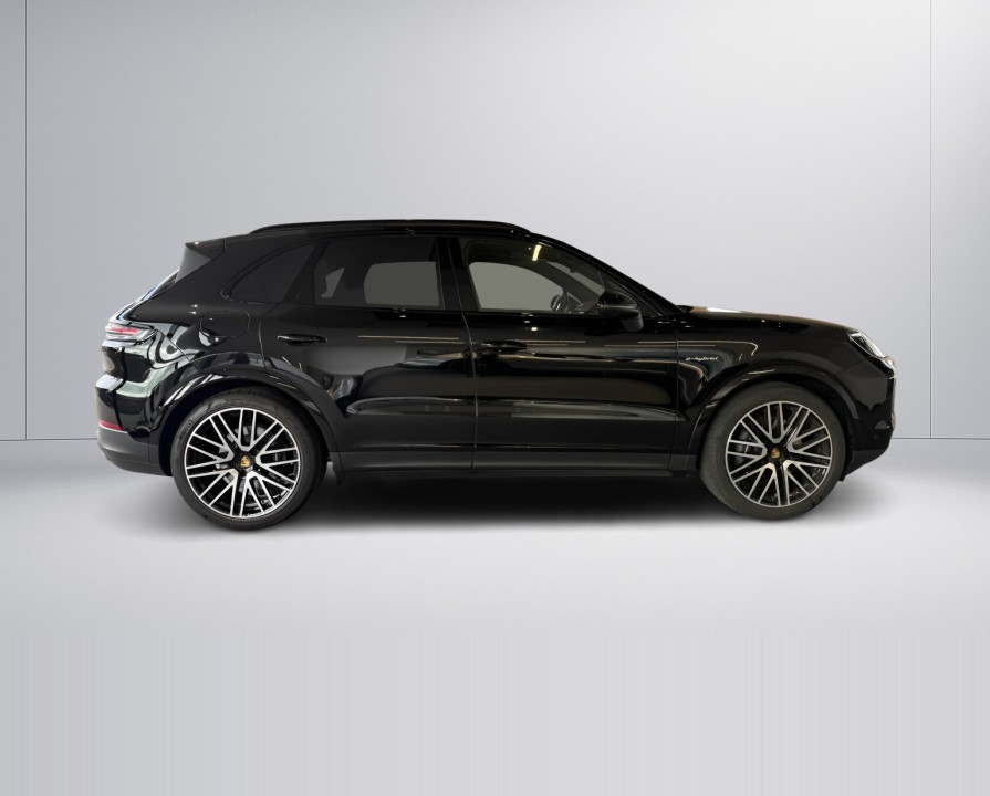 PORSCHE Cayenne 2024 — imagine 2