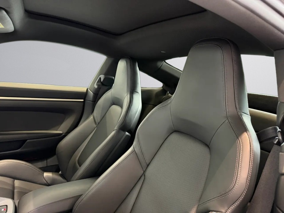 Porsche 911 Carrera - foto 14